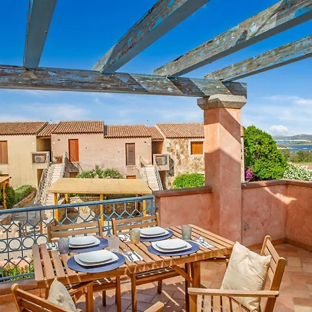 Leone Flat Viii & Private Terrace With Sea View Apartmán *